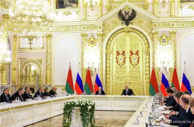 Россия и Белоруссия утвердили новый ВГС-декрет для развития пригородны...