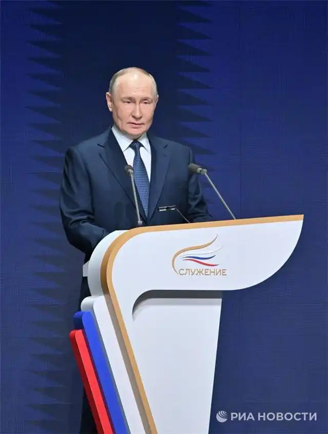 Доверие к Путину выросло — более 70% россиян уверены в нем, окол...