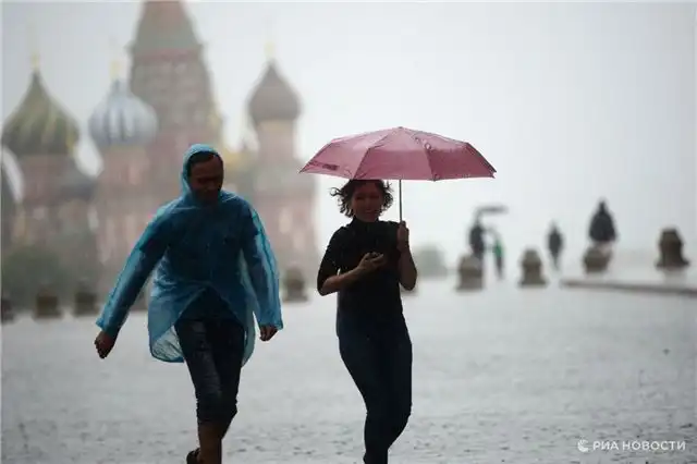В воскресенье в Москве прогнозируют небольшой дождь и потепление до 23 градусов