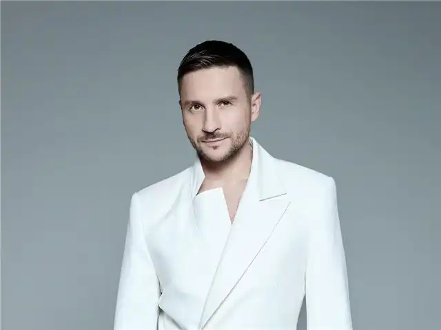 Сергей Лазарев откровенно рассказал, почему с гордостью делится фото детей в соцсетях