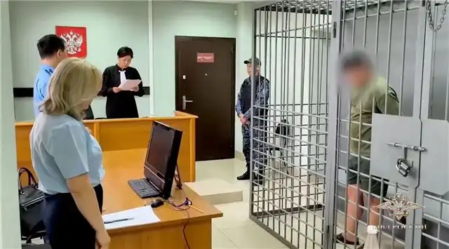 Мужчину в Иркутской области задержали за угрозы полицейскому на автозаправке
