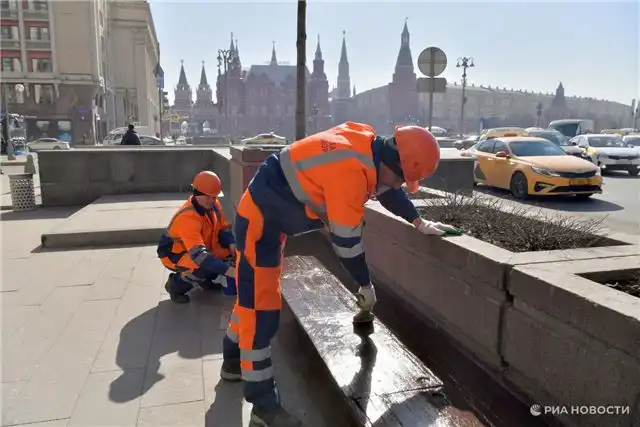 Весной в Москве приводят в порядок фасады и дворы нового облика