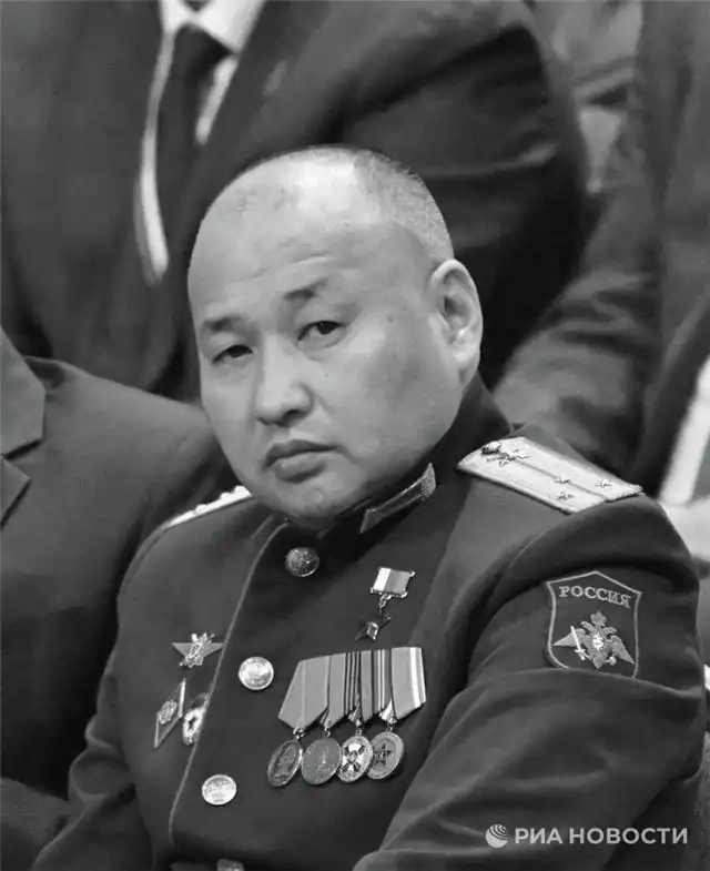 Путин охарактеризовал погибшего Героя России Очир-Горяева как истинного мужчину