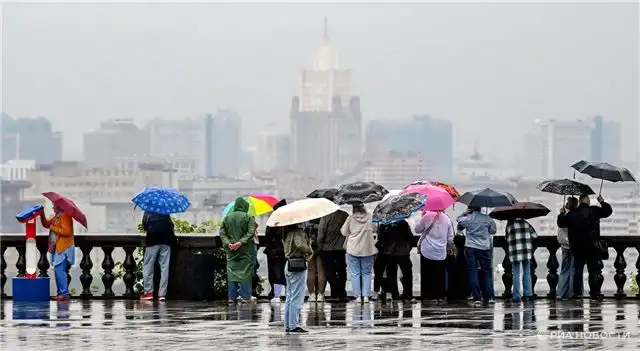Воскресный ливень накрыл Москву, выпало пятая часть месячной нормы осадков