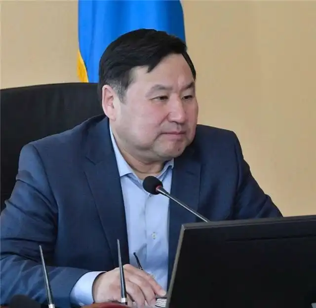 Ховалыг призвал тувинцев проявить солидарность и достойно поддержать с...