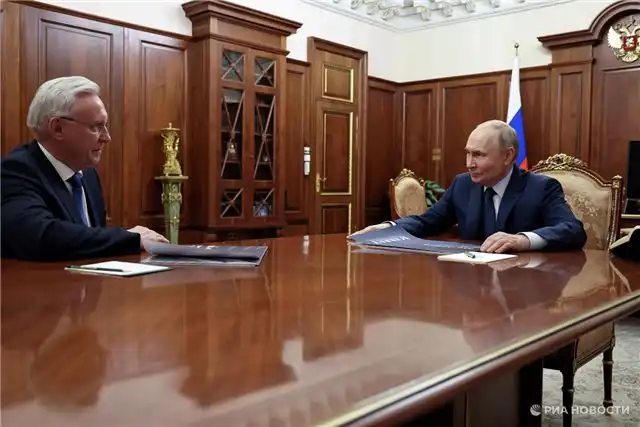 Путин отметил преданность новому грузовику К5 во время встречи с главным «КамАЗа» Когогиным