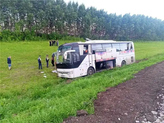 Водитель автобуса в Татарстане заснул за рулем и допустил опрокидывание транспортного средства