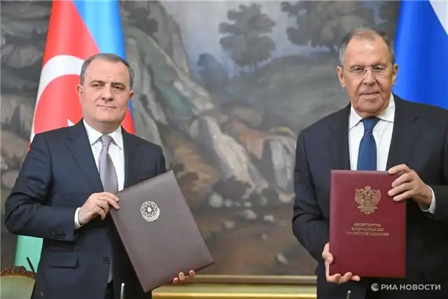 Лавров заявил о намерении России и Азербайджана активно восстанавливать прерванные связи между странами