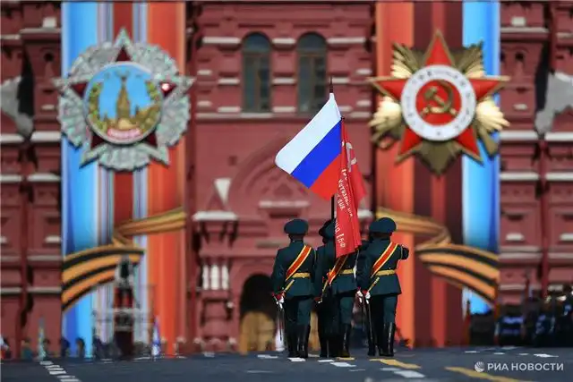 Узнайте военное звание по погонам от лейтенанта до прапорщика
