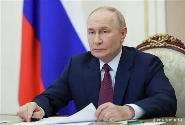 Путин поручил Минкультуры разработать план модернизации МГАХ